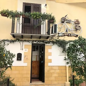 2* Bed & Breakfast Bahalara