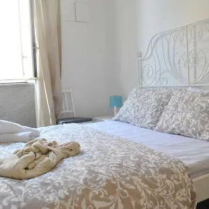 Albergue Sunrise &, Palermo